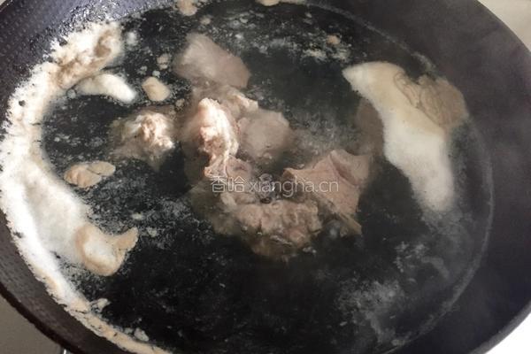 牛蒡排骨汤的做法图解3