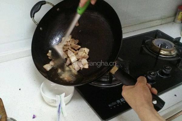 青椒炒肉片的做法图解2