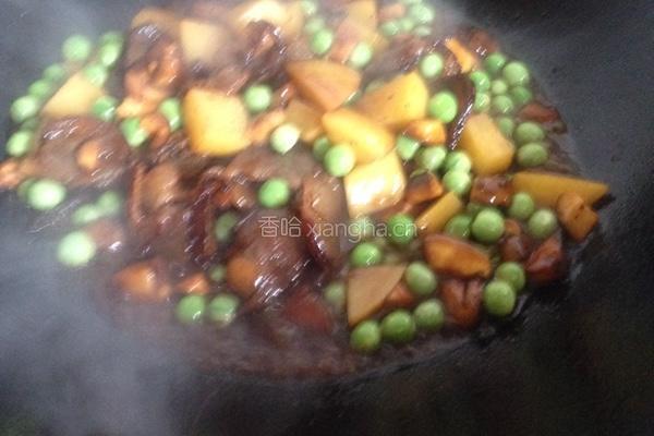 电饭煲之香菇糯米鸡饭的做法图解4