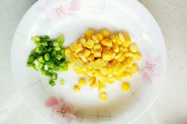 玉米粒土豆烧豆角的做法图解2