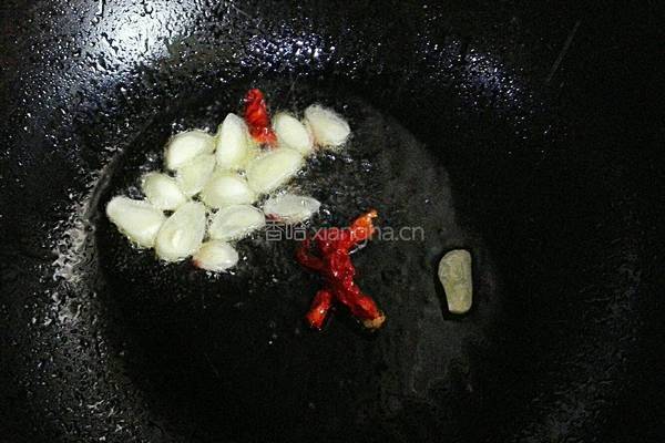 西芹木耳白玉菇的做法图解7