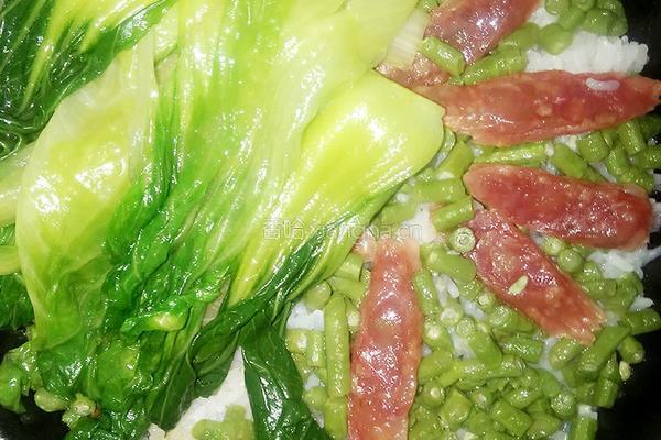 腊肠煲仔饭的做法图解7