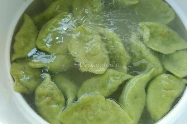 香菇猪肉胡萝卜饺子的做法图解16