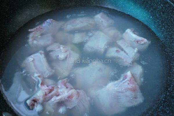 排骨炖豆角的做法图解3