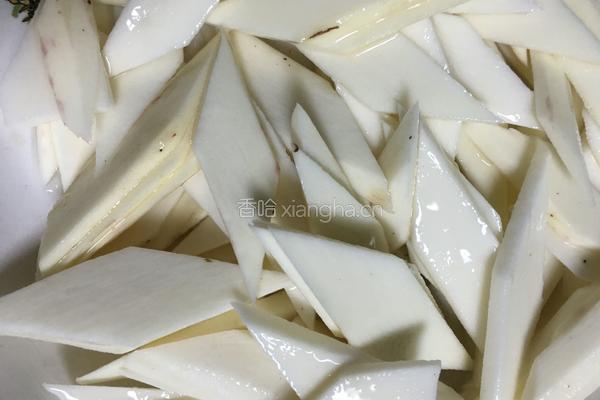 黑木耳炒山药的做法图解2
