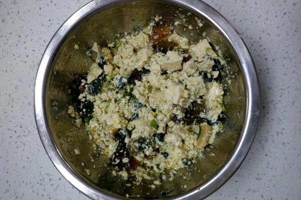 凉拌皮蛋豆腐的做法图解6