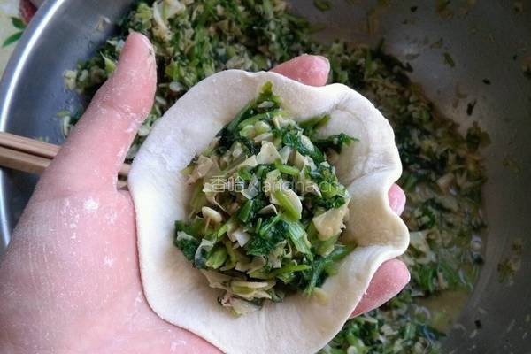 苔菜包子的做法图解7