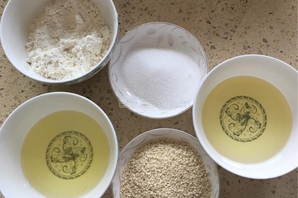 芝麻薄脆的做法图解1