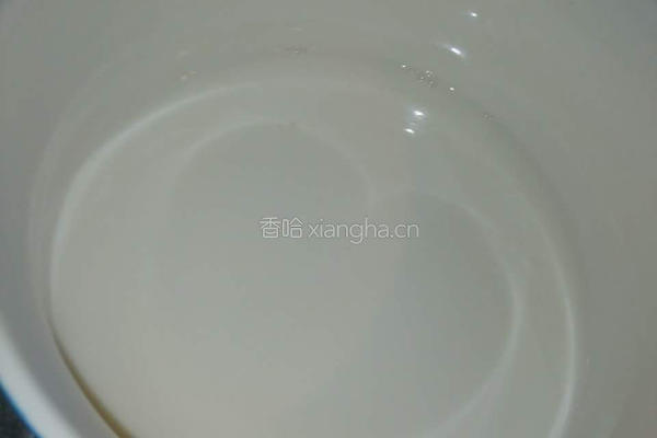 懒人甜品 双皮奶的做法图解2