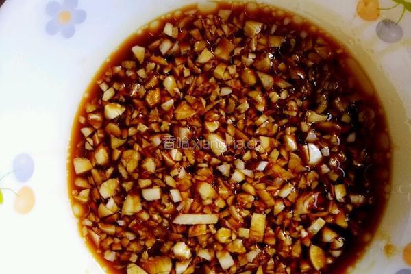 东北乱拌茄子土豆的做法图解6