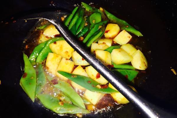 刀豆炒土豆的做法图解7