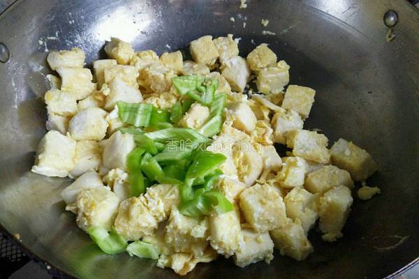 鸡蛋炒馍花的做法图解7