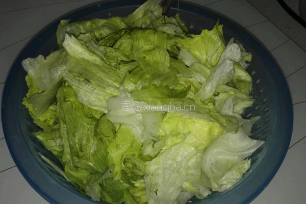 白灼圆生菜的做法图解2