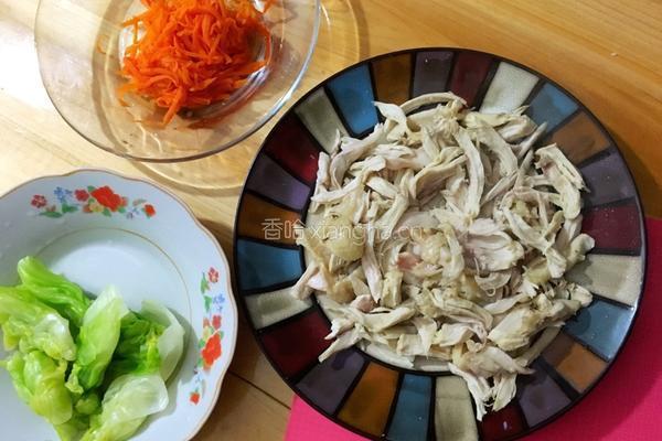 卷心菜卷棒棒鸡的做法图解1
