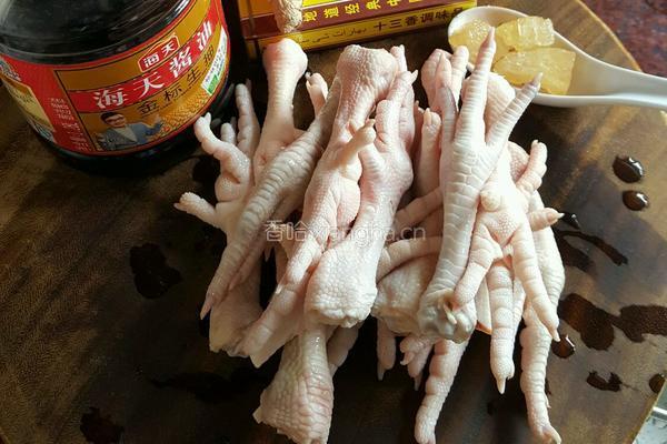 椒麻鸡爪的做法图解1