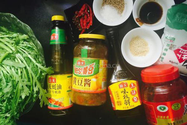 凉拌茼蒿的做法图解1