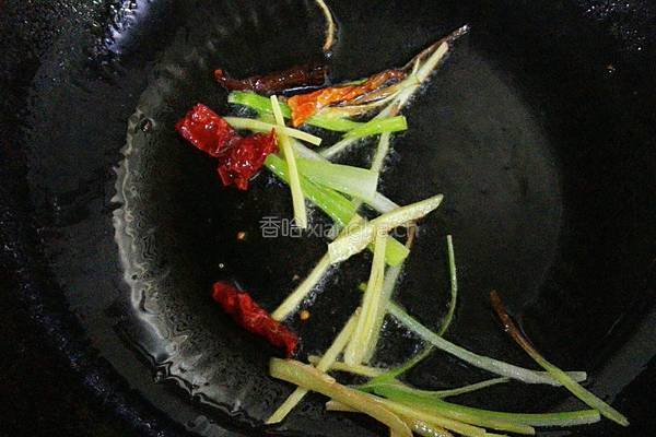 莴苣炒平菇的做法图解6
