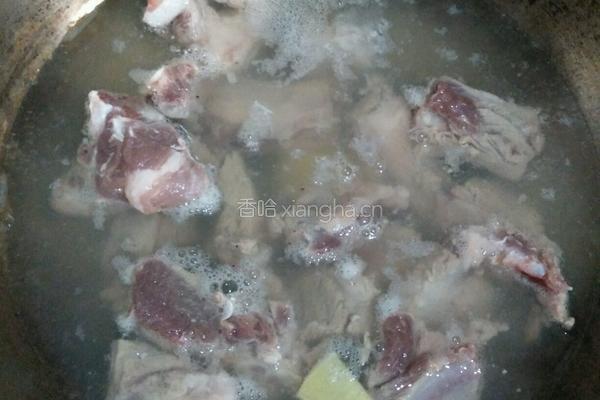 土豆红烧排骨的做法图解2