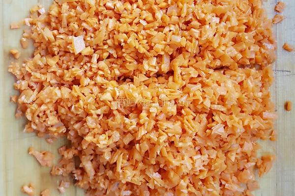 香菇～胡萝卜馅饺子～的做法图解3
