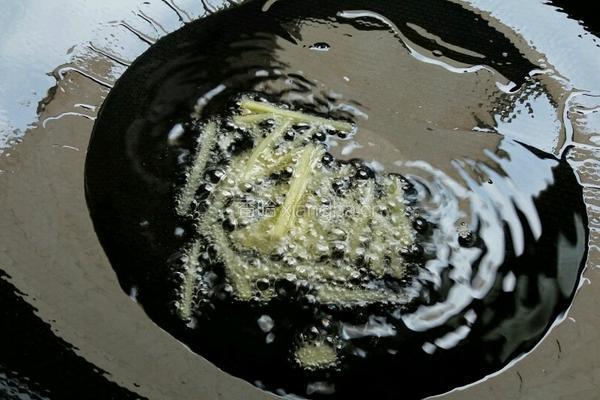韭菜炒河虾的做法图解3
