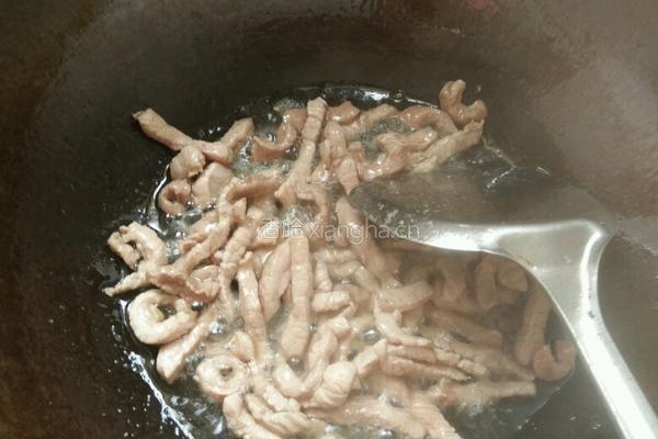肉丝炒蒜苔的做法图解4