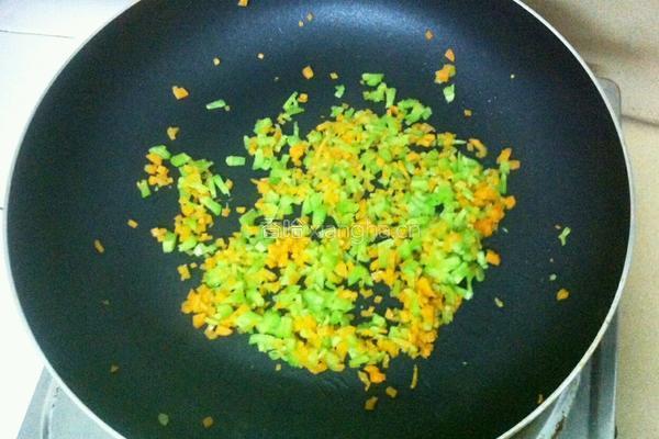 苦瓜胡萝卜蛋饼的做法图解5