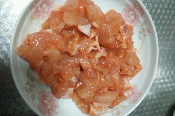 双椒孜然鸡脆骨的做法图解1