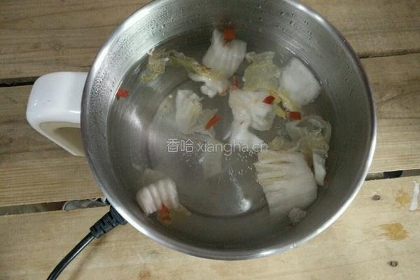 教你用泡面机做成好喝的汤的做法图解4