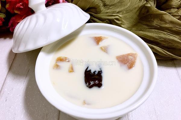 木瓜红枣炖奶的做法图解5