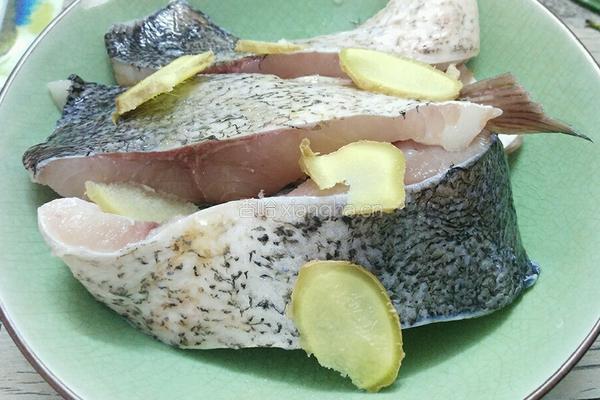 风味红烧鱼块的做法图解2