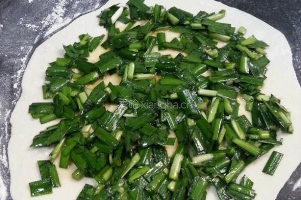 发面韭菜盒子的做法图解4