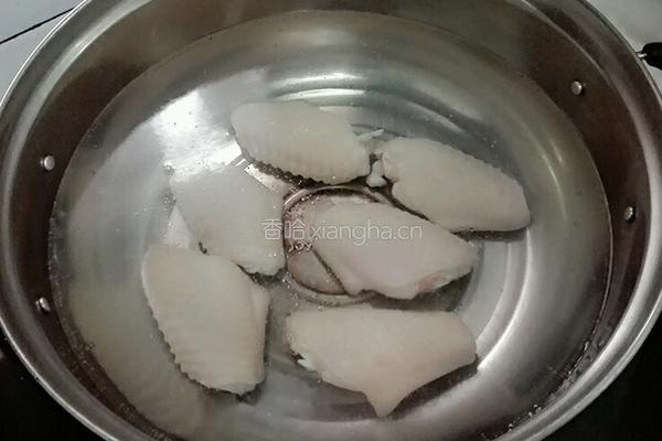 香菇焖鸡翅的做法图解4