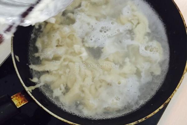 番茄鸡蛋疙瘩汤的做法图解7
