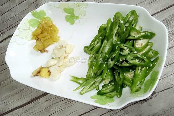 青椒炒牛肉的做法图解3