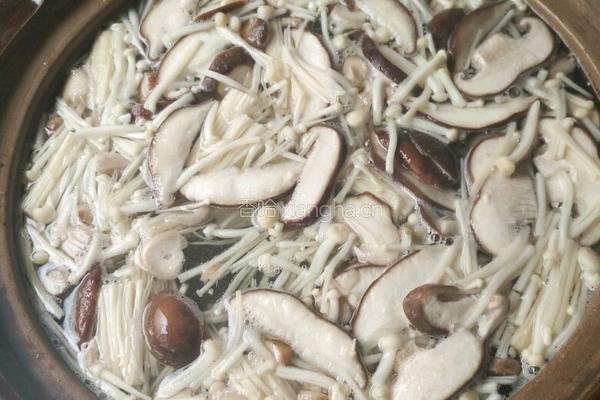 番茄土豆排骨汤的做法图解10