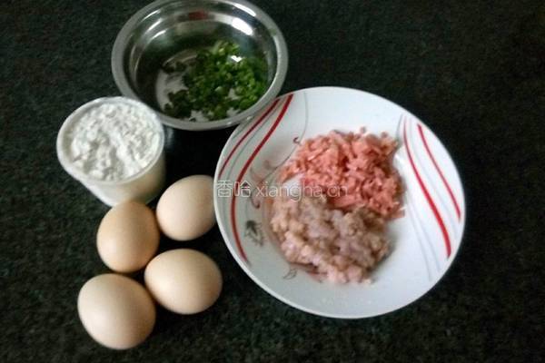 肉末鸡蛋饼的做法图解1