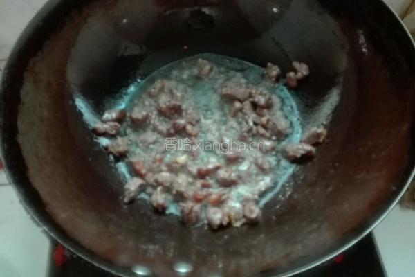 青椒牛肉炒饭的做法图解7