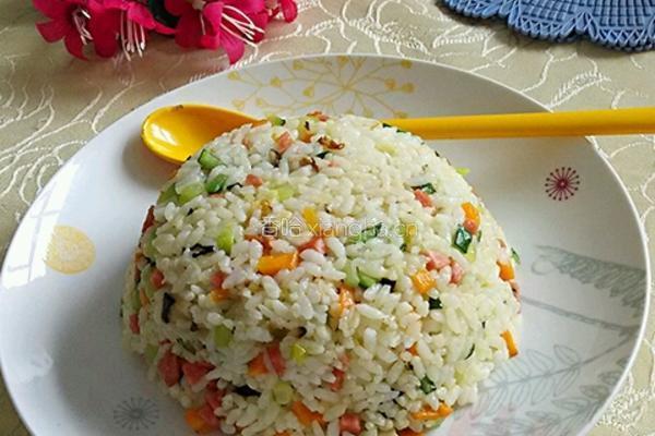 彩蔬炒饭的做法图解7