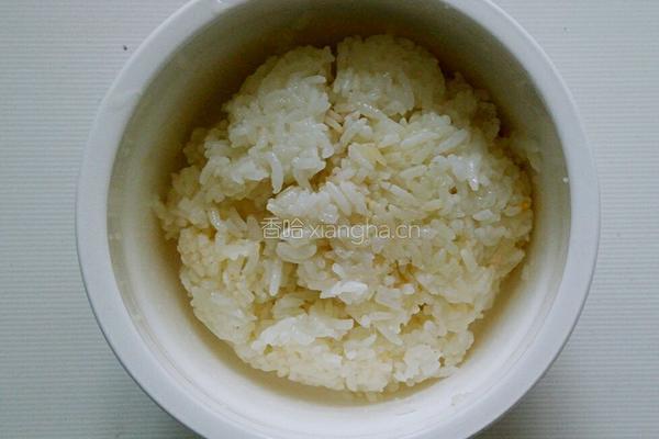 金三角饭团的做法图解1