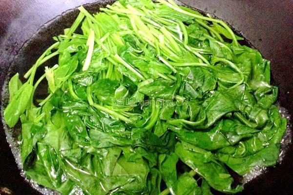老醋菠菜花生米的做法图解6