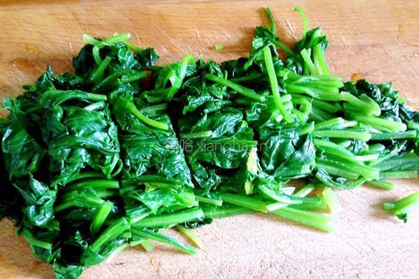 老醋菠菜花生米的做法图解9