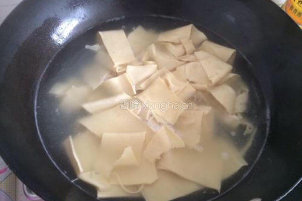 麻辣豆皮的做法图解2