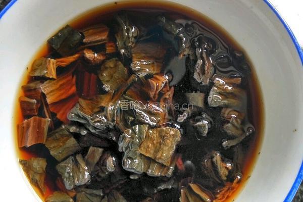 梅干菜干煸豆角的做法图解2