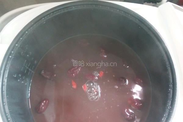 五红补血养颜汤的做法图解5