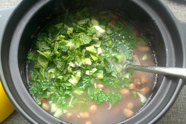 花生青菜粥的做法图解5