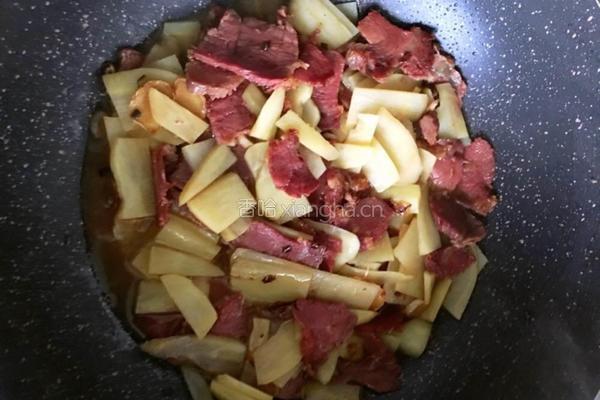 土豆牛肉的做法图解3