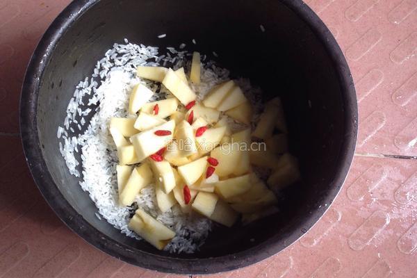 苹果粥的做法图解3