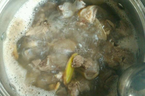 清炖羊肉汤的做法图解3