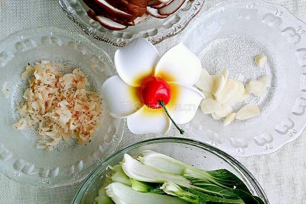 虾皮香菇小白菜的做法图解1