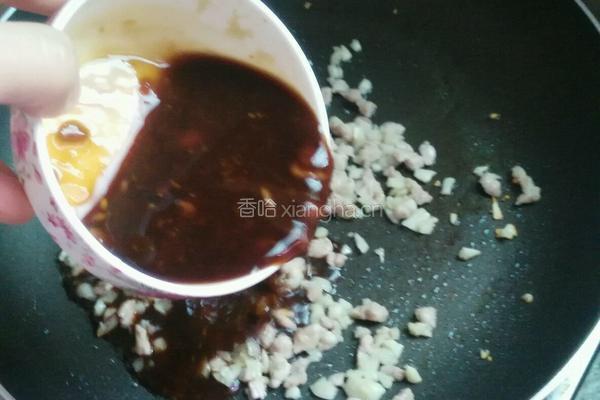 蒜香酱汁生菜的做法图解7